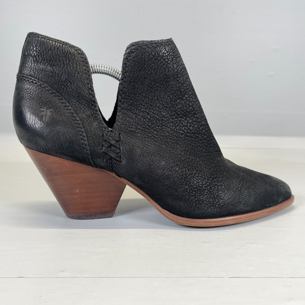 Frye Reina Cut Out Bootie Ankle Boots Womens Size 7.5 Black Leather Slip On Shoe